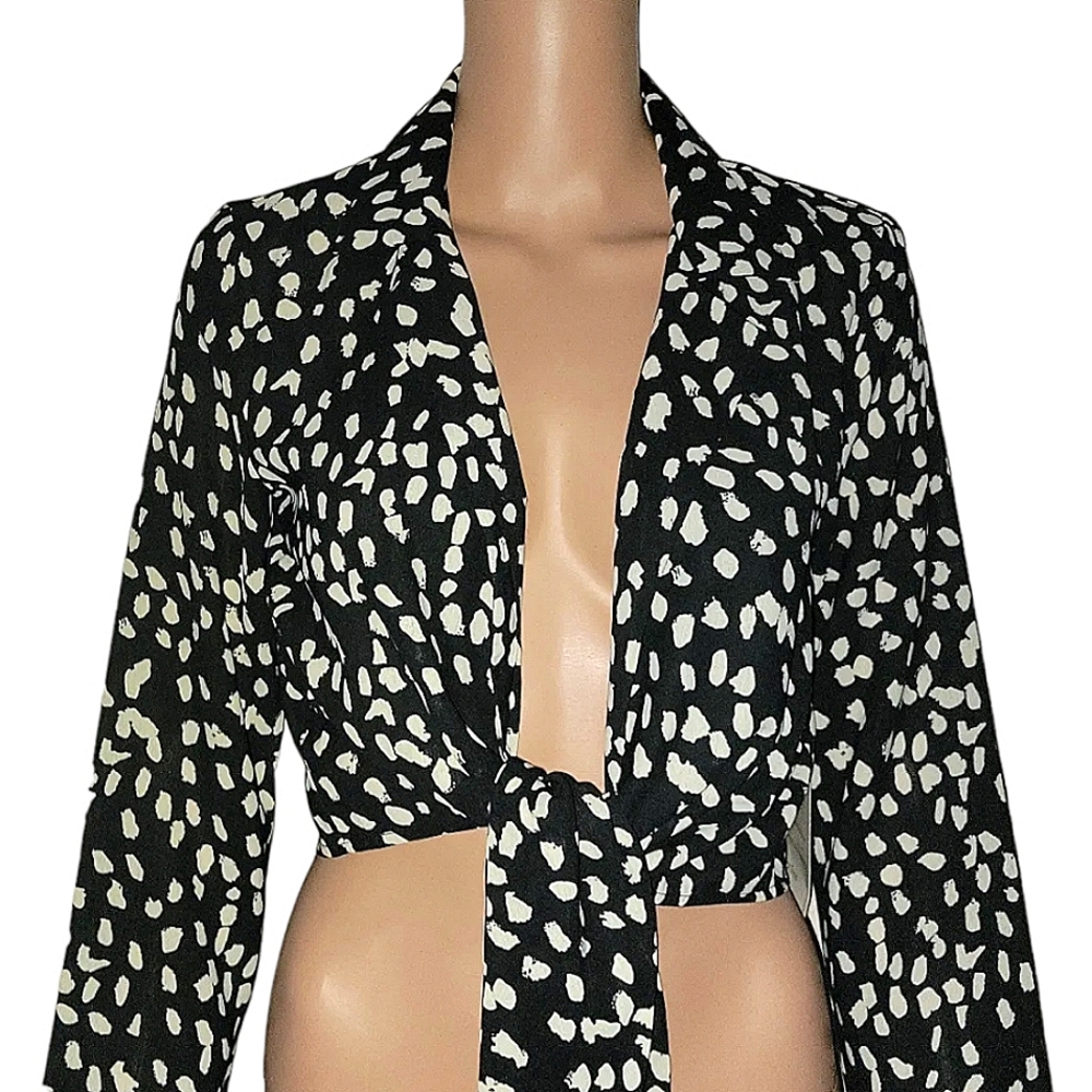 Black and white long sleeve blouse.